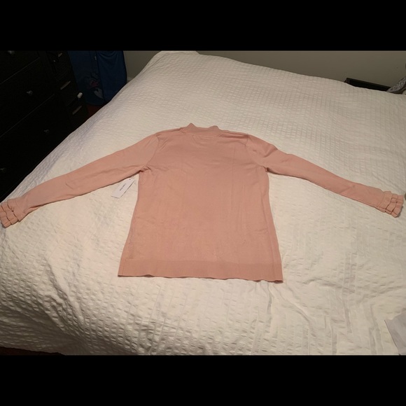 Calvin Klein turtleneck - Picture 6 of 7